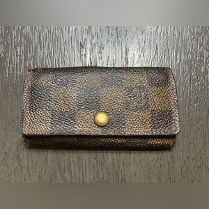 Louis Vuitton Damier Ebene Key Case